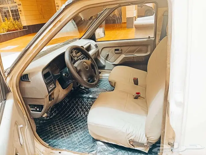 ونيت ايسوزو غمارة موديل 2002 ديزل نظيفة 1