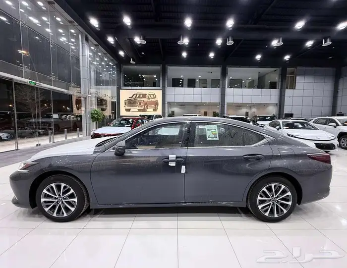 لكزس ( ES 250 AA ) موديل 2025 أقل الأسعار 4