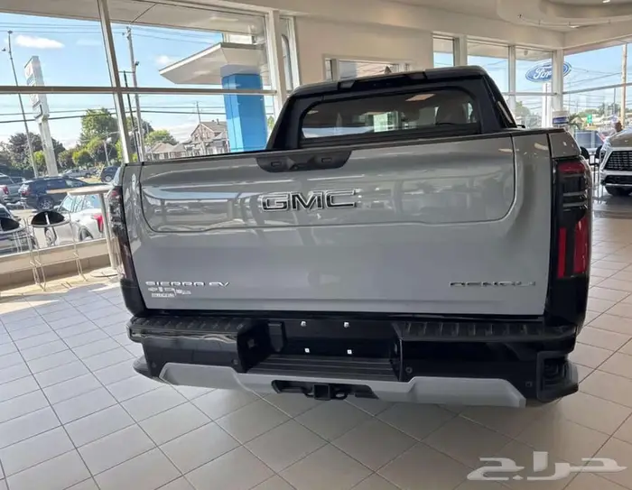 GMC Sierra EV 2025 كهربائية 2