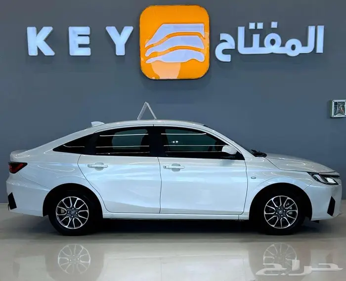 تويوتا يارس واي 2024 1