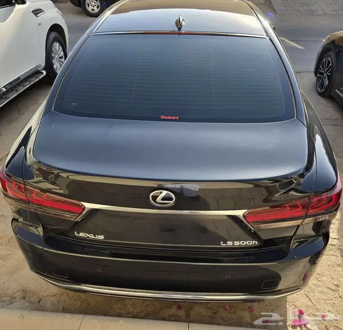 لكزس LS500hموديل 2025 جديد 7