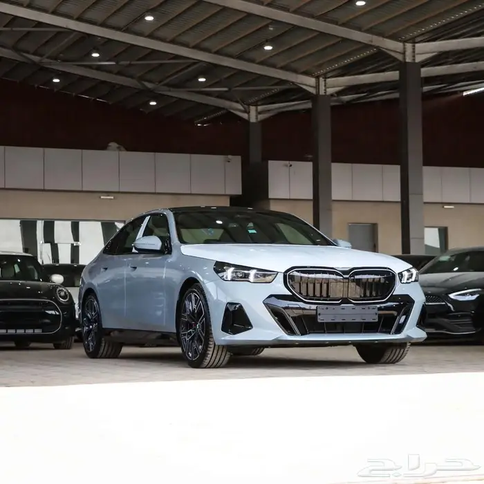 BMW 520 2026 ام كت لون اسمنتي 2