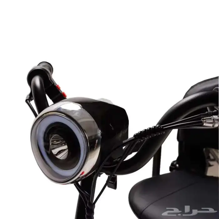 سكوتر كهربائي لكبار السن وذوي الهمم قابل للطي 2