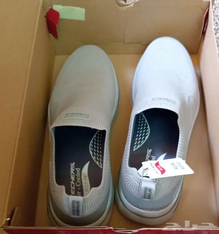 حذاء سكيتشرز جديدة مقاس 45 0