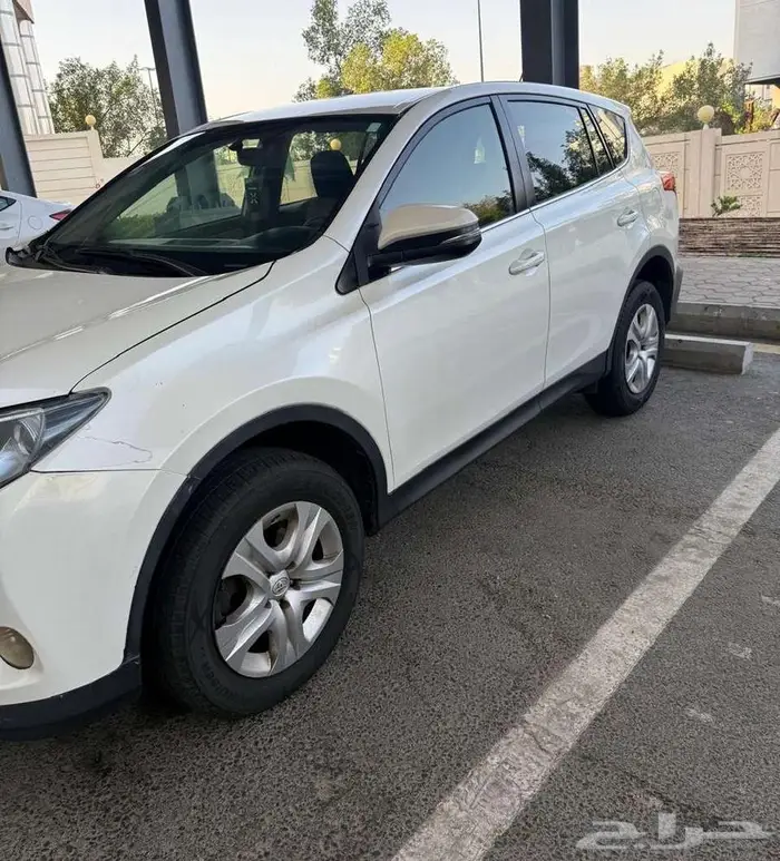RAV4 2015 Perl White Automatic 4