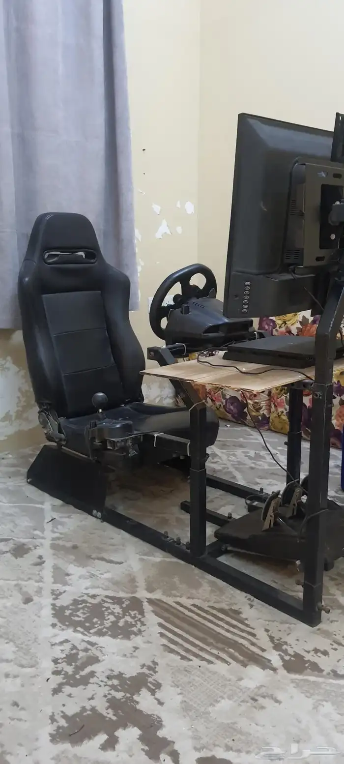 لوجيتك عجلة قيادة درايفنج فورس مع القير G29 0