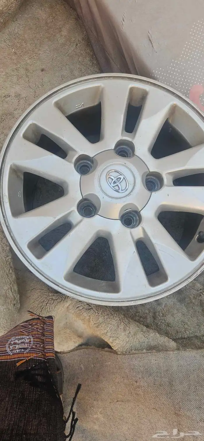 جنوظ لاندكروزر 4