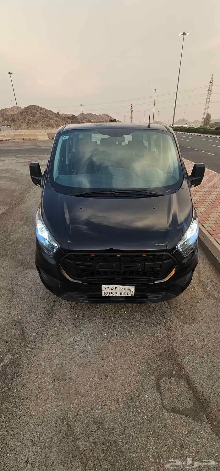 فورد فان tourneo custom 9