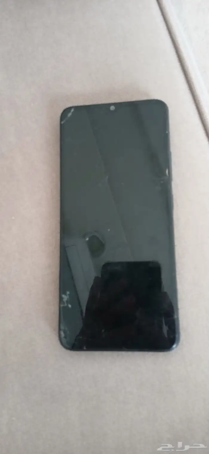 جوال انفنكس لبيع الجوال مغيرة شاشته و فيها كسر على جنب فيه ك 0