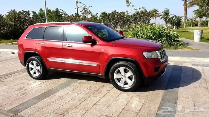 جيب جراند شيروكي بودي بلد نظيف جدا 2011 0