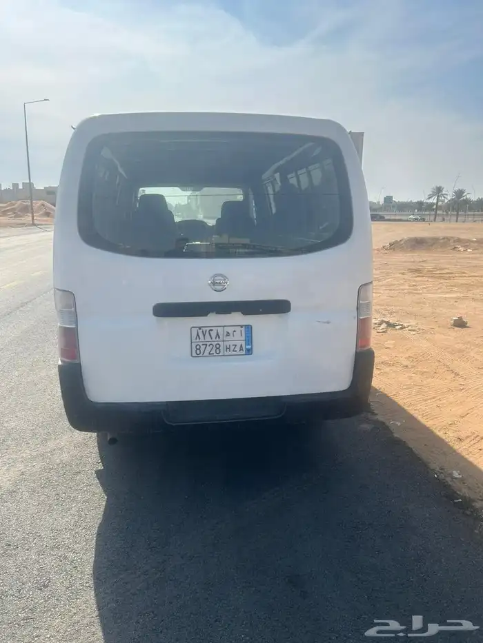 باص نيسان ارفان للاجار لنقل البضاعة 2