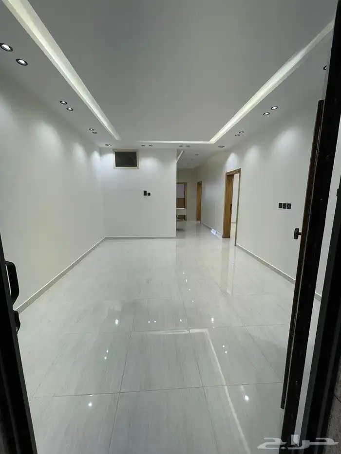 شقه جديده للايجار خميس مشيط 4