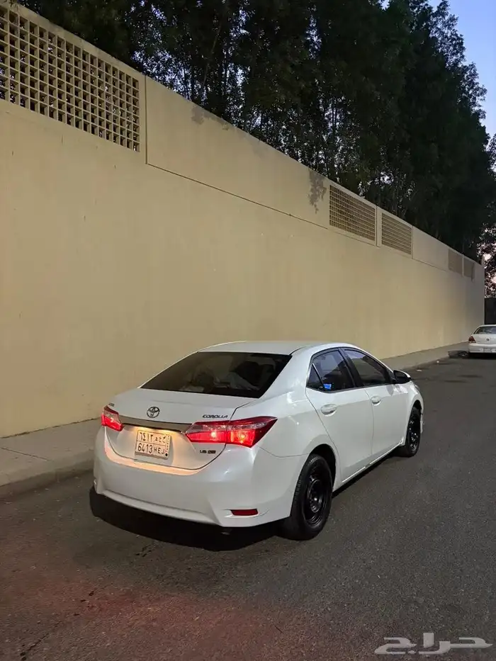 كورولا 2015 نظيف للبيع 5