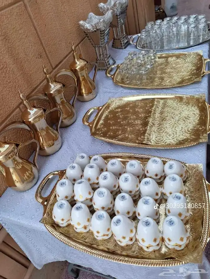 للحفلات والمناسبات قهوجينن وصبابين كراسي بنوعها اطولات بأنوا 7