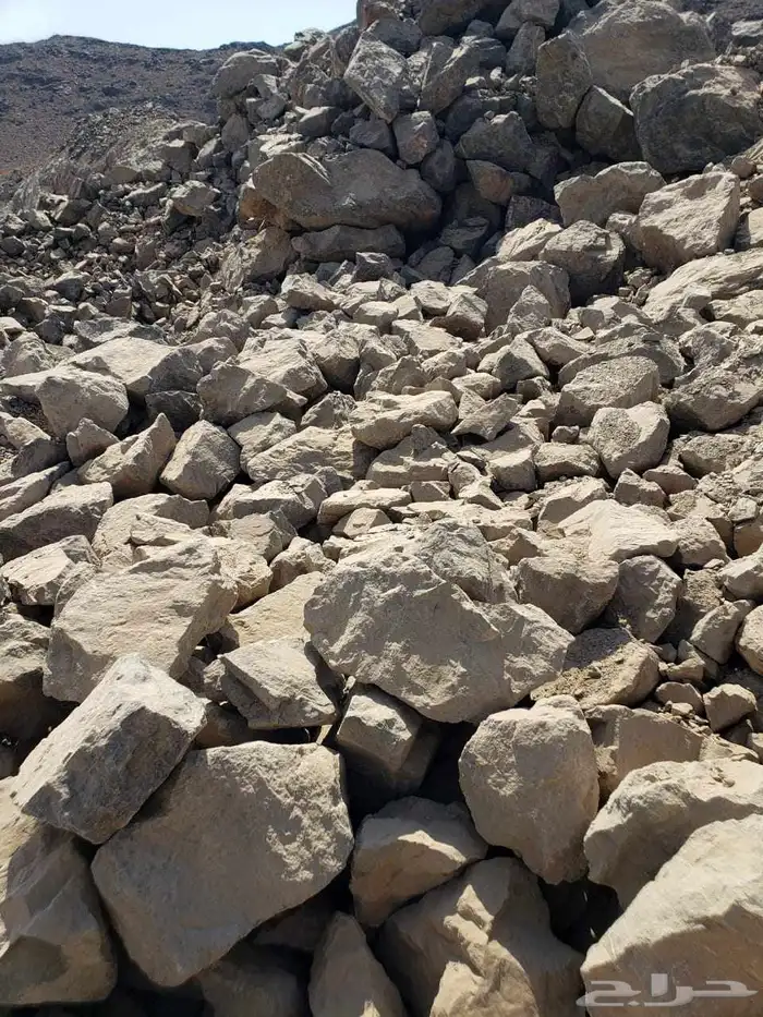 بحص للبيع 4 3 وبحص 8 3 وبحص 5 0 وبودرة وعدسيه وبيسكورس 3