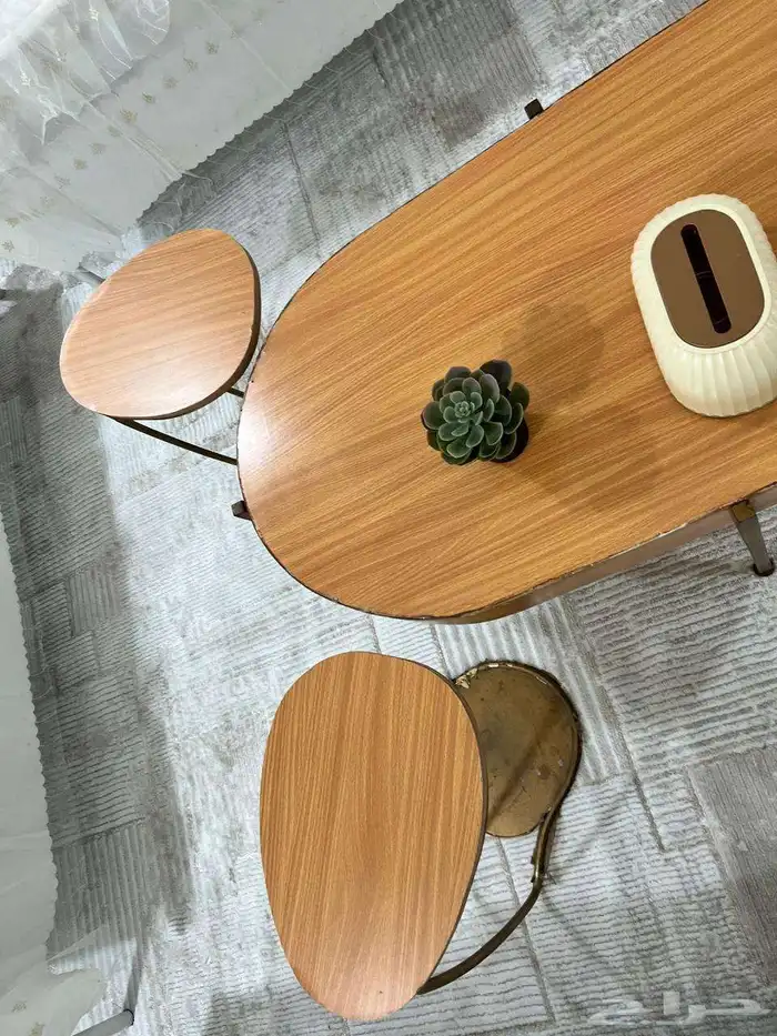 طاولة للبيع 0
