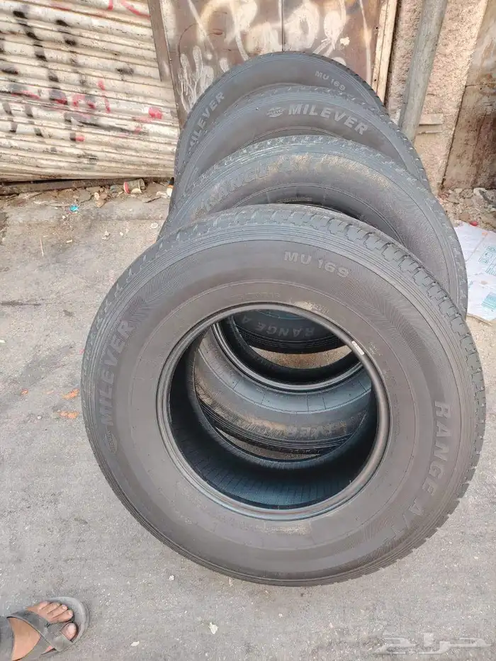 نعرض لكم كفرات صيني دعسه دنلوب نظيف مره علا الشرط 275 70 16 8