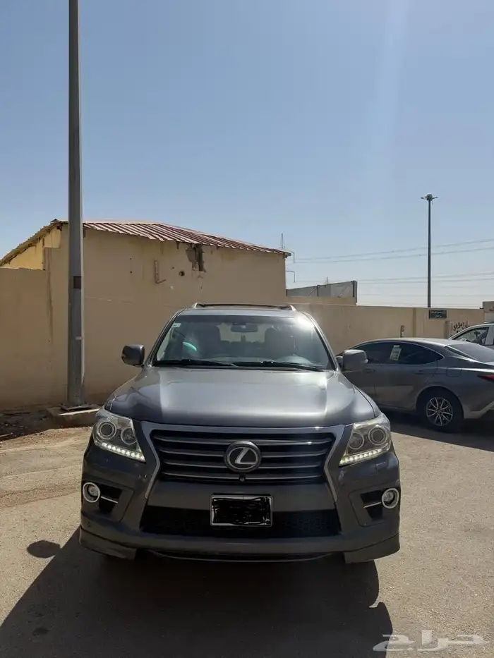 لكزس lx570 2015 بريمي 2