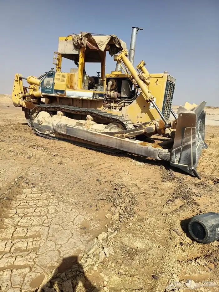 بلدوزر D155A-2 للبيع 0