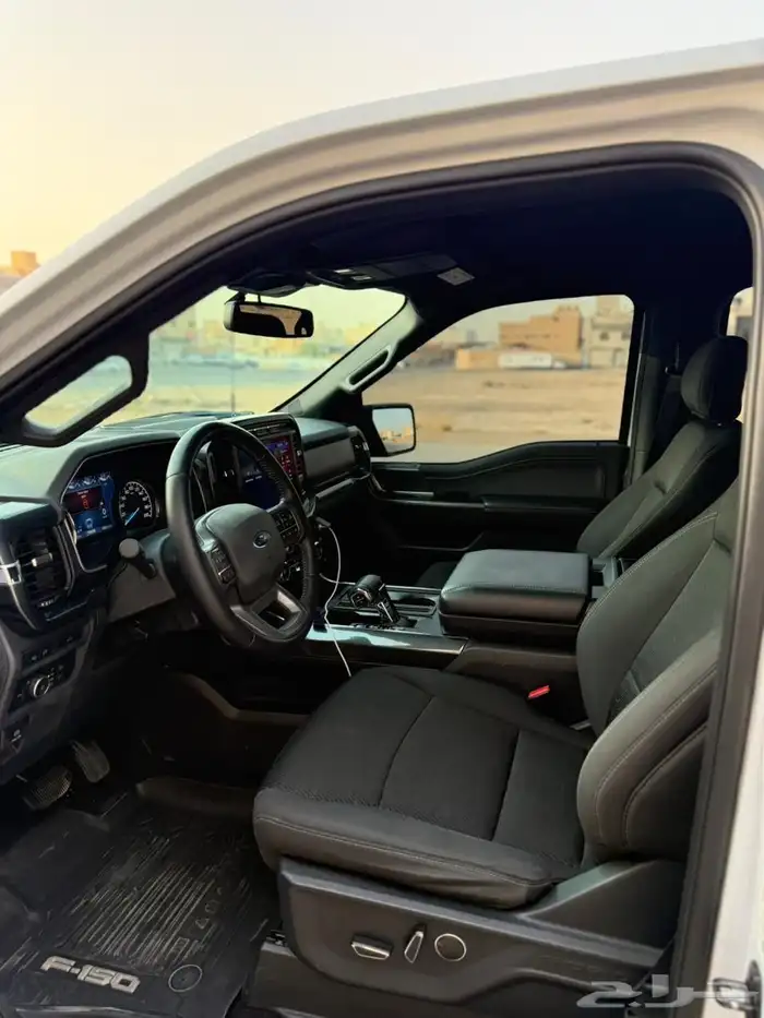 فورد 2022 F150 V8 FX4 8
