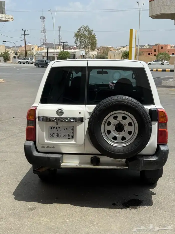 باترول 2005 عداد 127000 حكومي 5