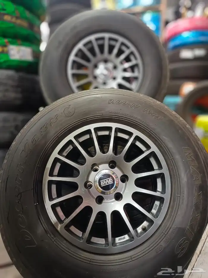 جنوط سيرا مع كفرات بالون جديده استخدام بسيط 0