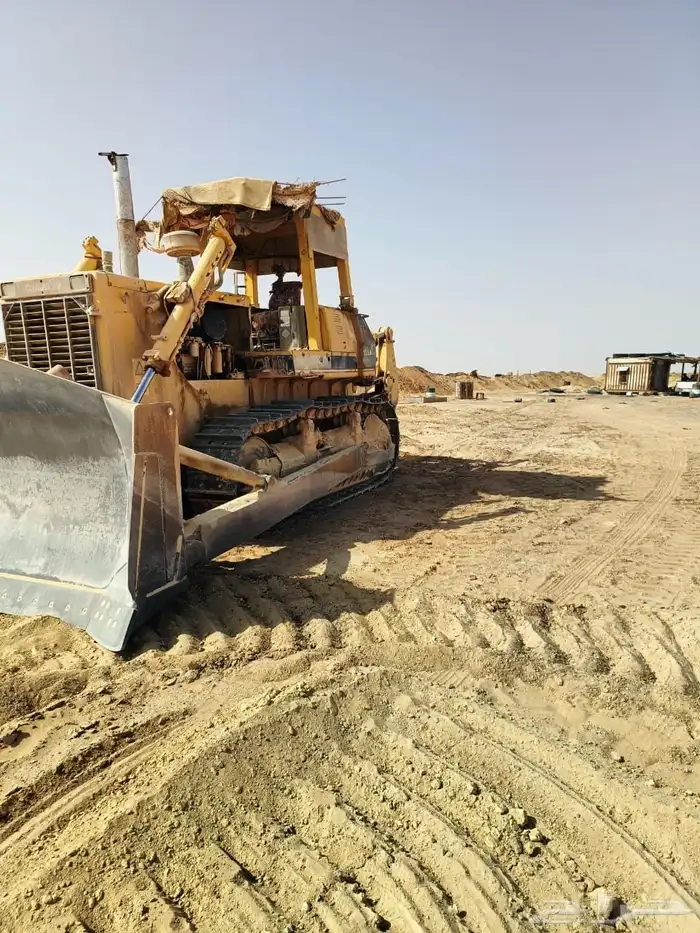 بلدوزر D155A-2 للبيع 1