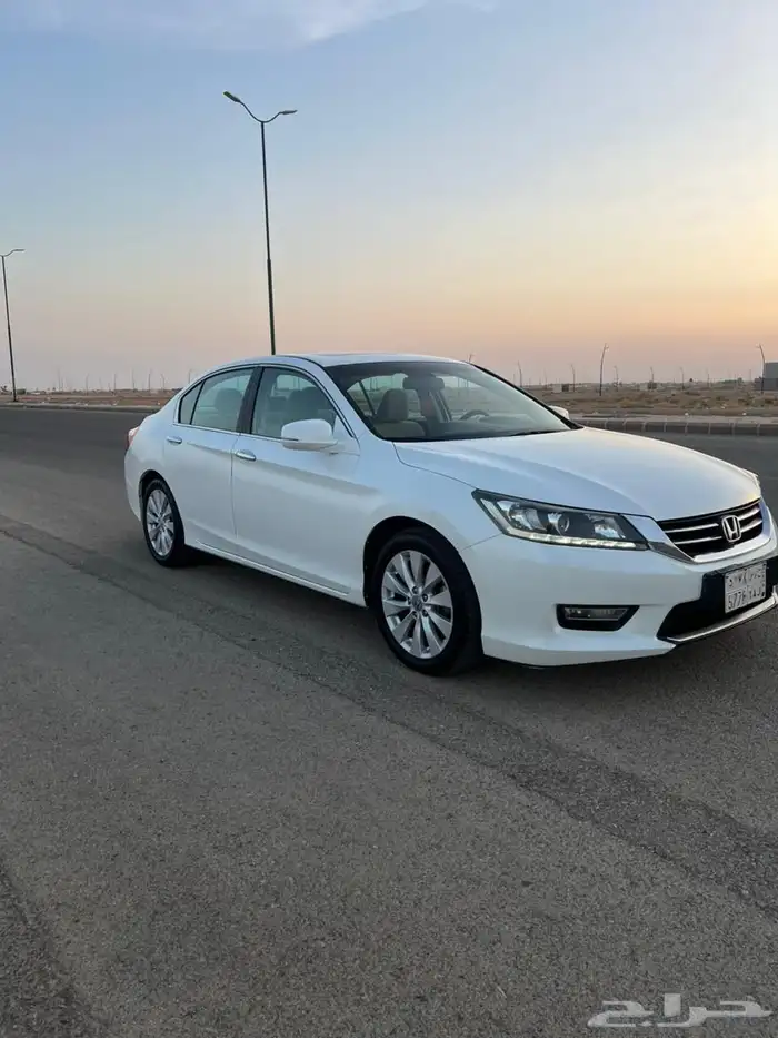 اكورد موديل 2013 7