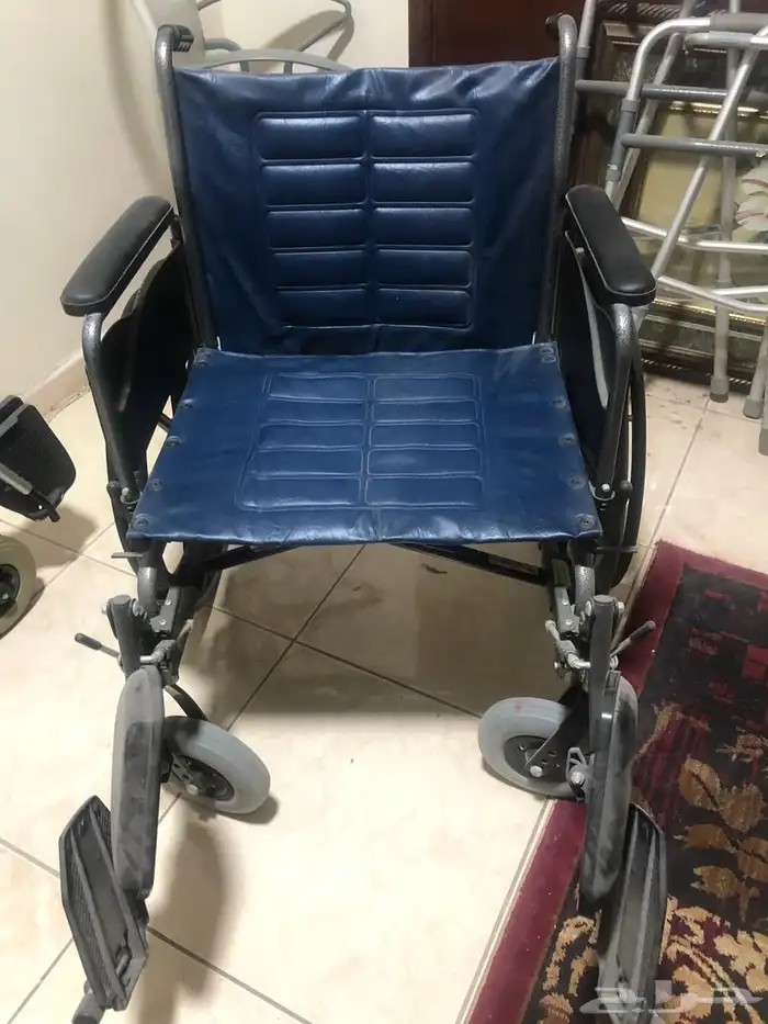 كرسي متحرك عريض جديد للبيع 1