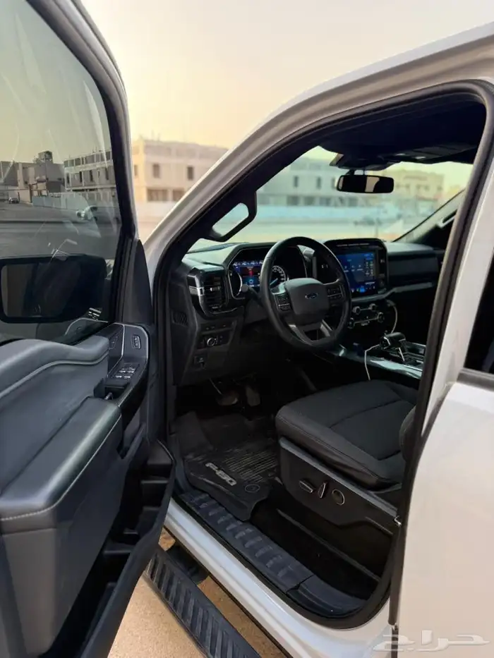 فورد 2022 F150 V8 FX4 7