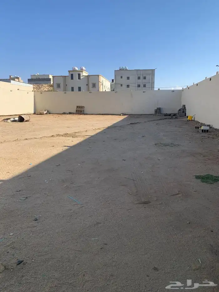 مستودع للايجار قريب من صناعية الخميس يوجد غرفه وعداد كهرباء 5