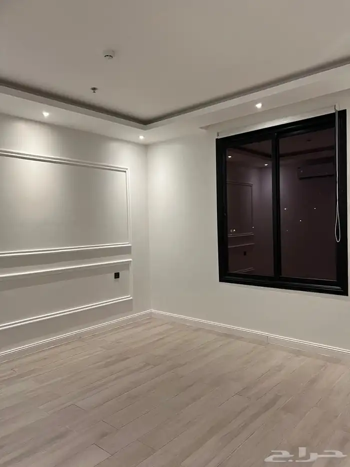 للإيجار شقة من عمارة الرياض حي الملقا 80.000 1