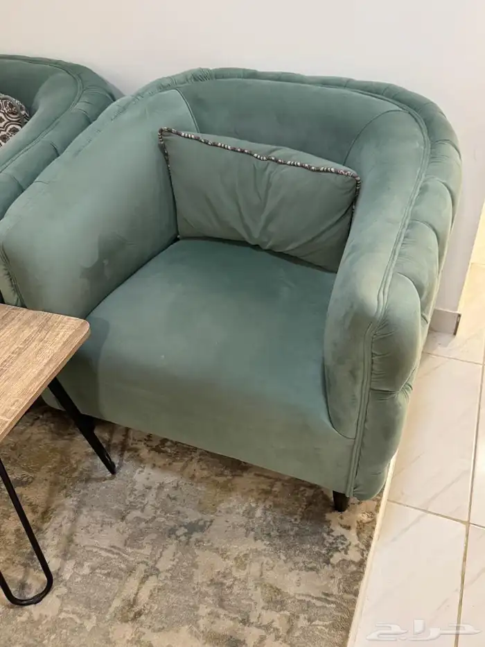 كنب كامل مع طالولات و مخاد 1