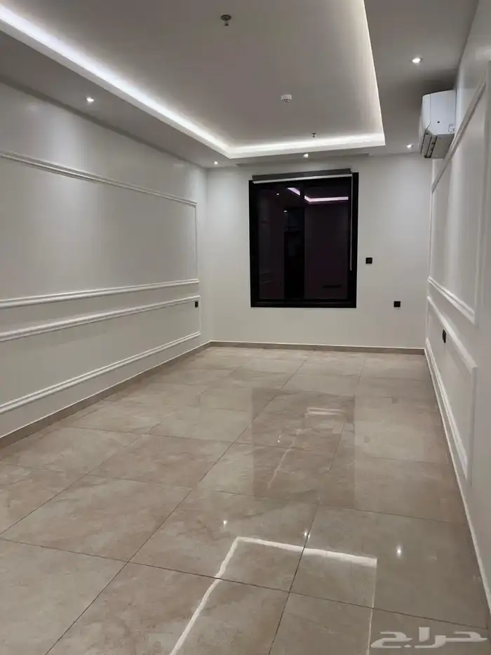 للإيجار شقة من عمارة الرياض حي الملقا 80.000 3