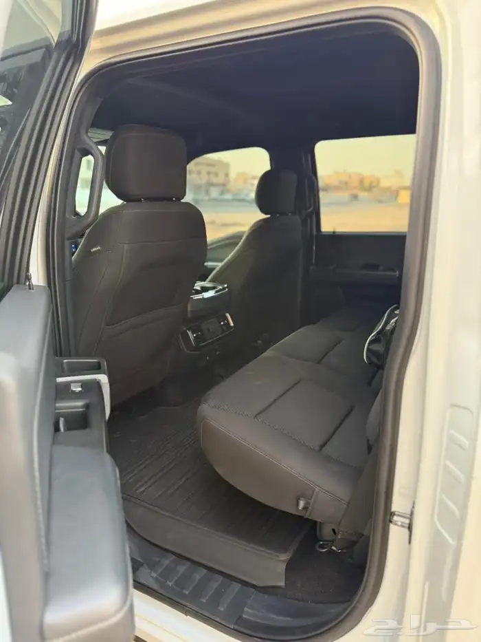 فورد 2022 F150 V8 FX4 10