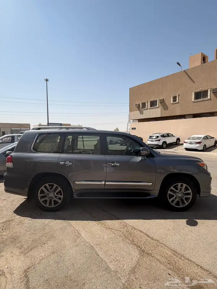 لكزس lx570 2015 بريمي 3