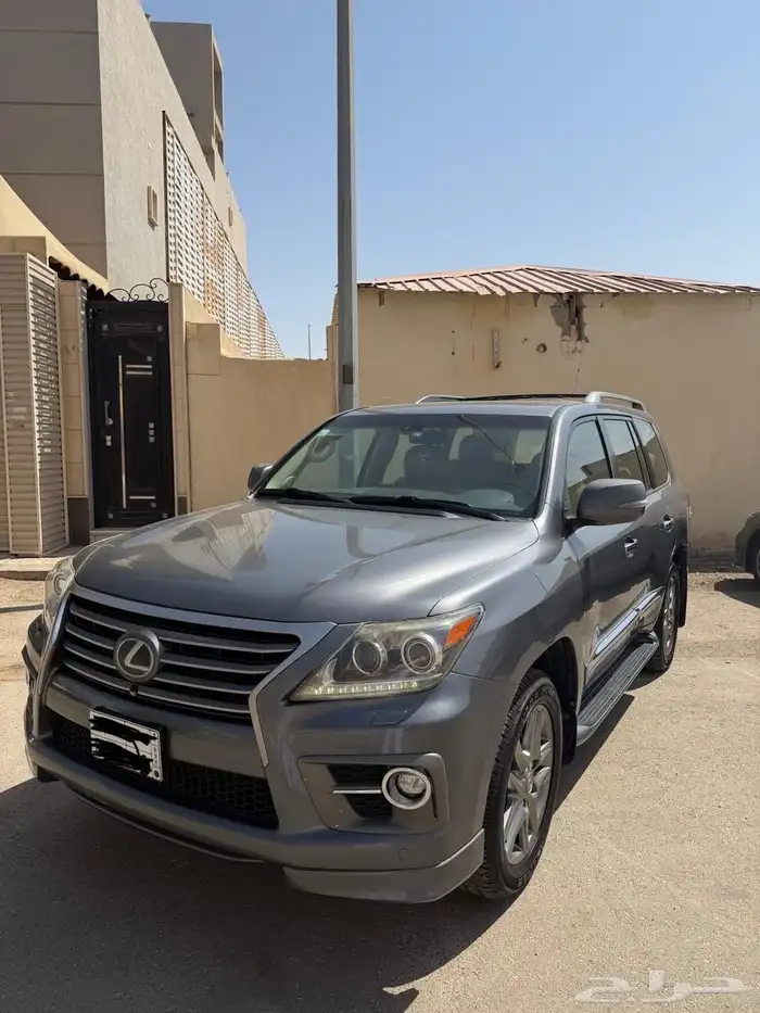 لكزس lx570 2015 بريمي 1