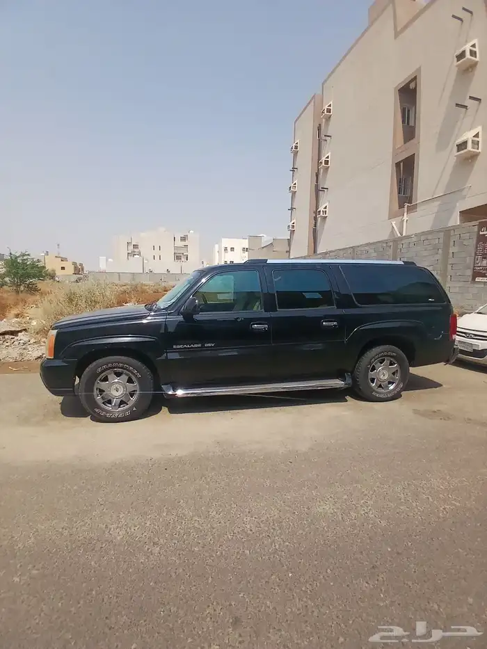 كاديلاك اسكاليد 2005 3