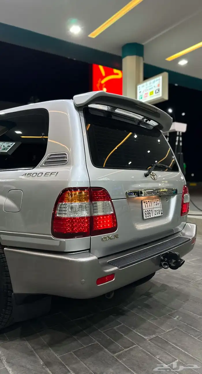 جيب لاندكروزرv6 GXR 12