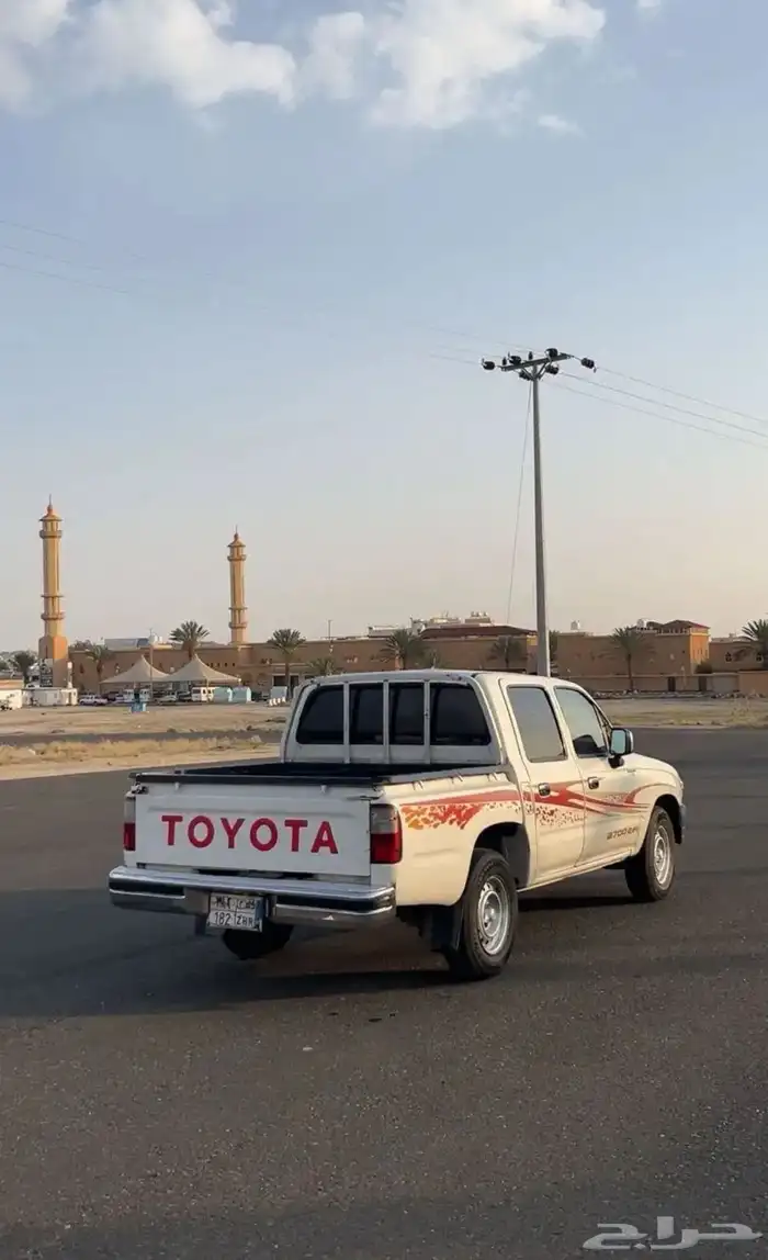 هايلوكس للبيع موديل 2002 3