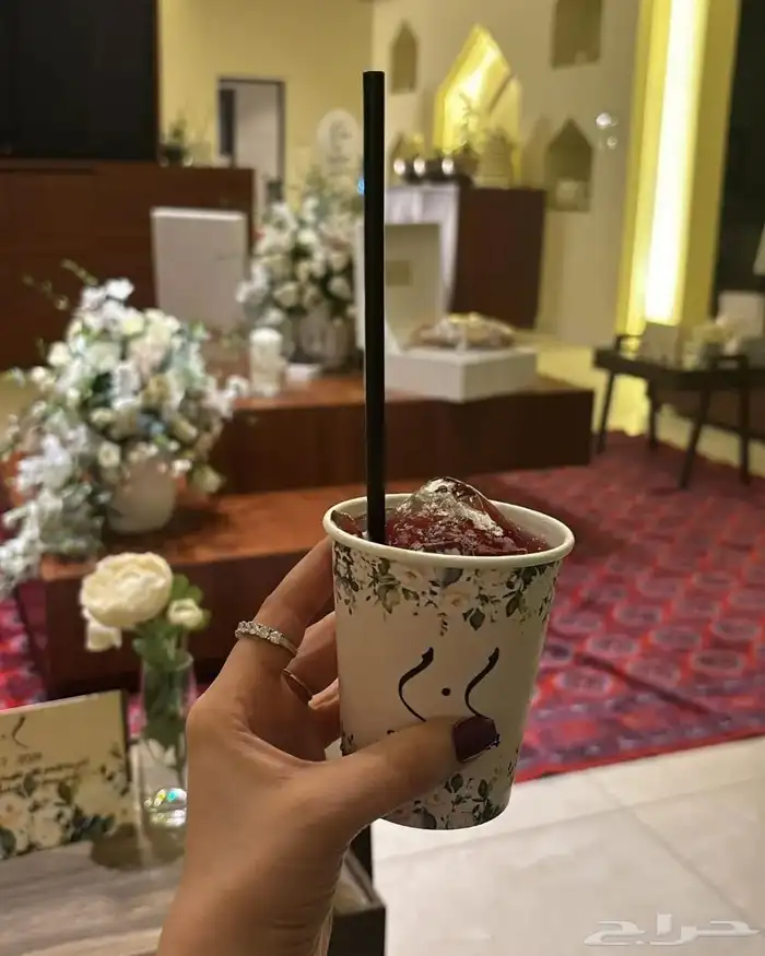 طباعه اكواب ورقيه واستيكرات 8
