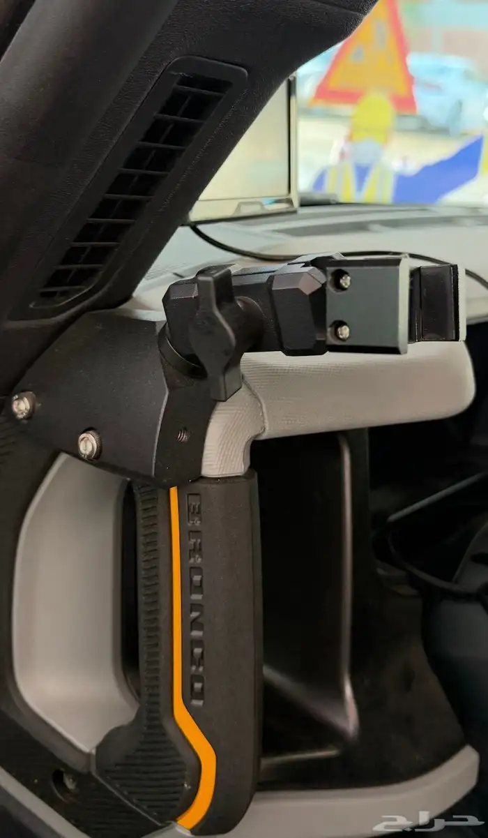 حامل جوال فورد برنكو 2