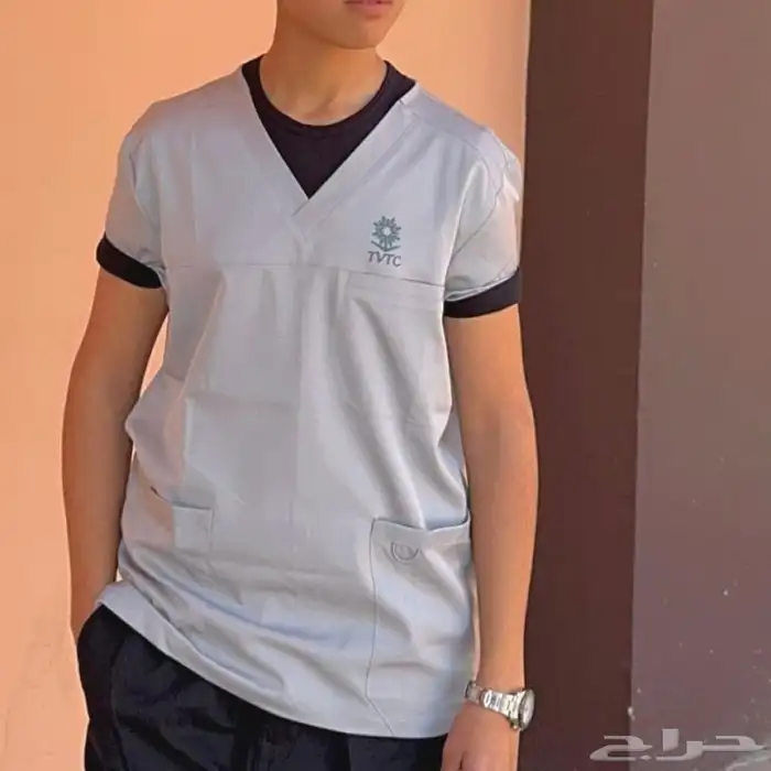 لابس كليه التقنيه مستعمل 0