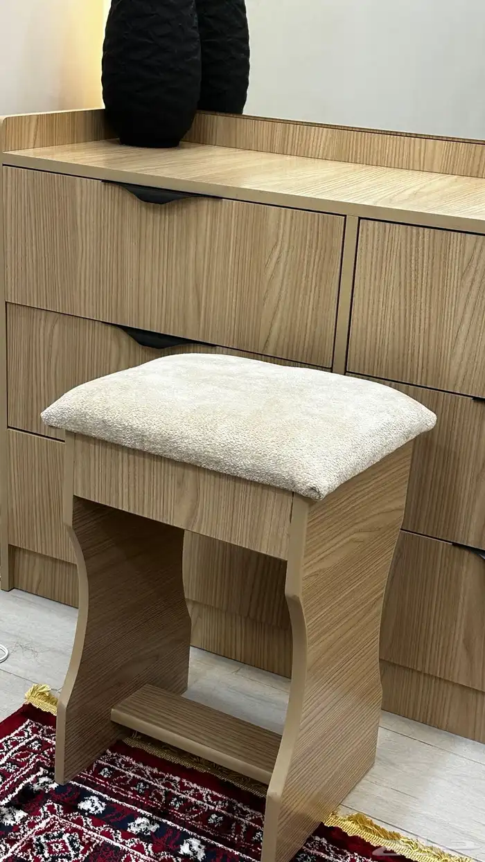 غرفة نوم تسريحة كومدينه 1