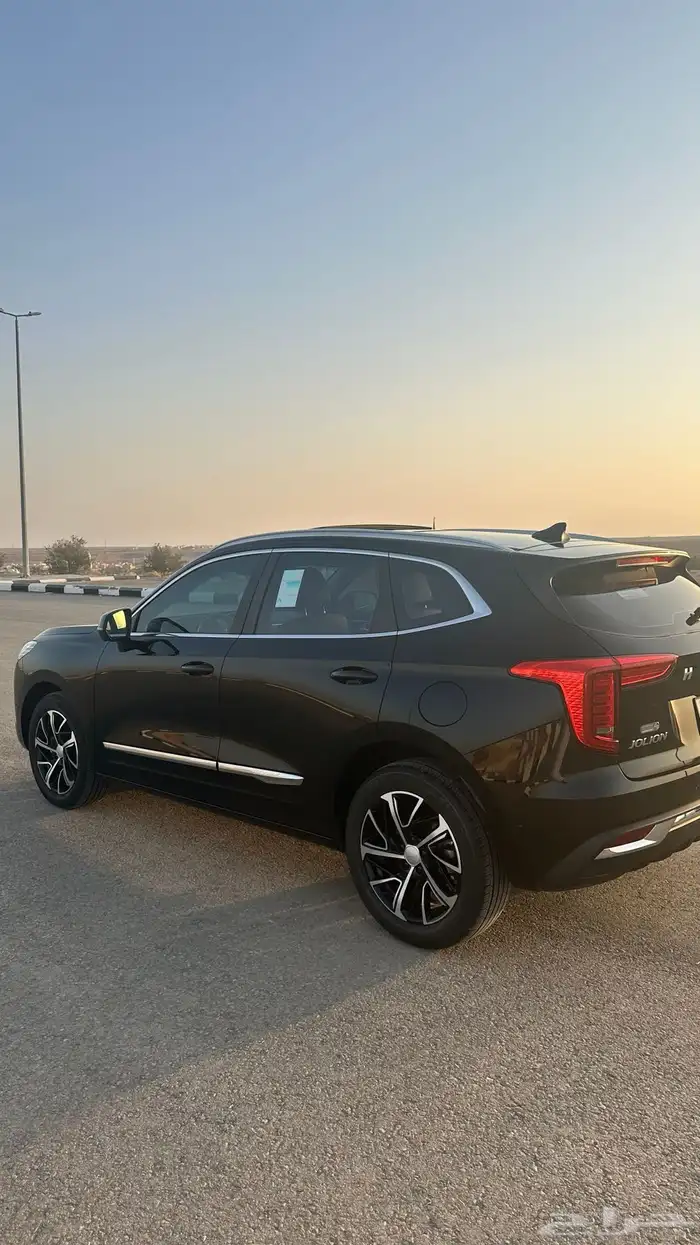 هافال جوليان 2022 - اسود داخلي احمر 3