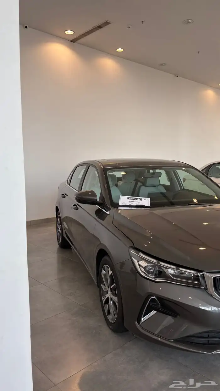 جيلي اميقراند الفل 2025 بسعر حصري 1