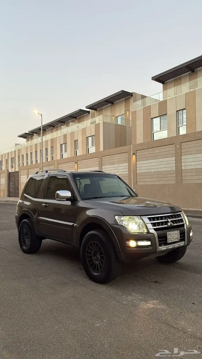 متسوبيشي باجيرو ربع 3