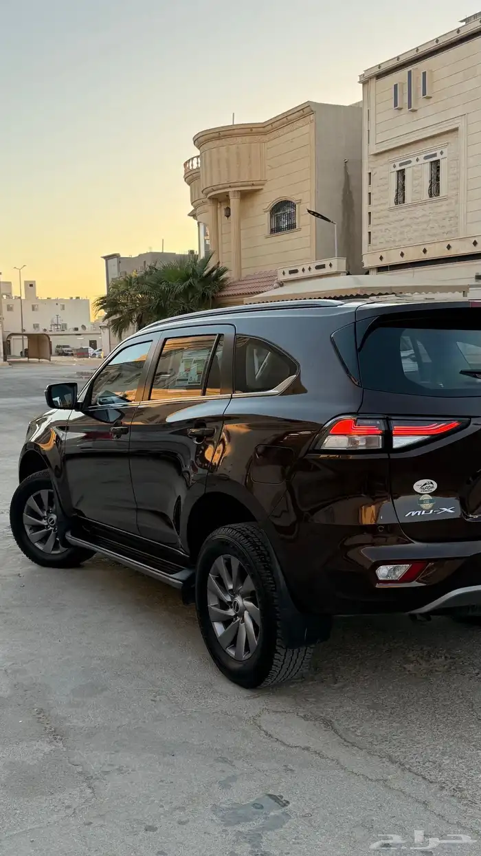 جيب ايسوزو 2022 MUX دبل ودفلك فل كامل 3