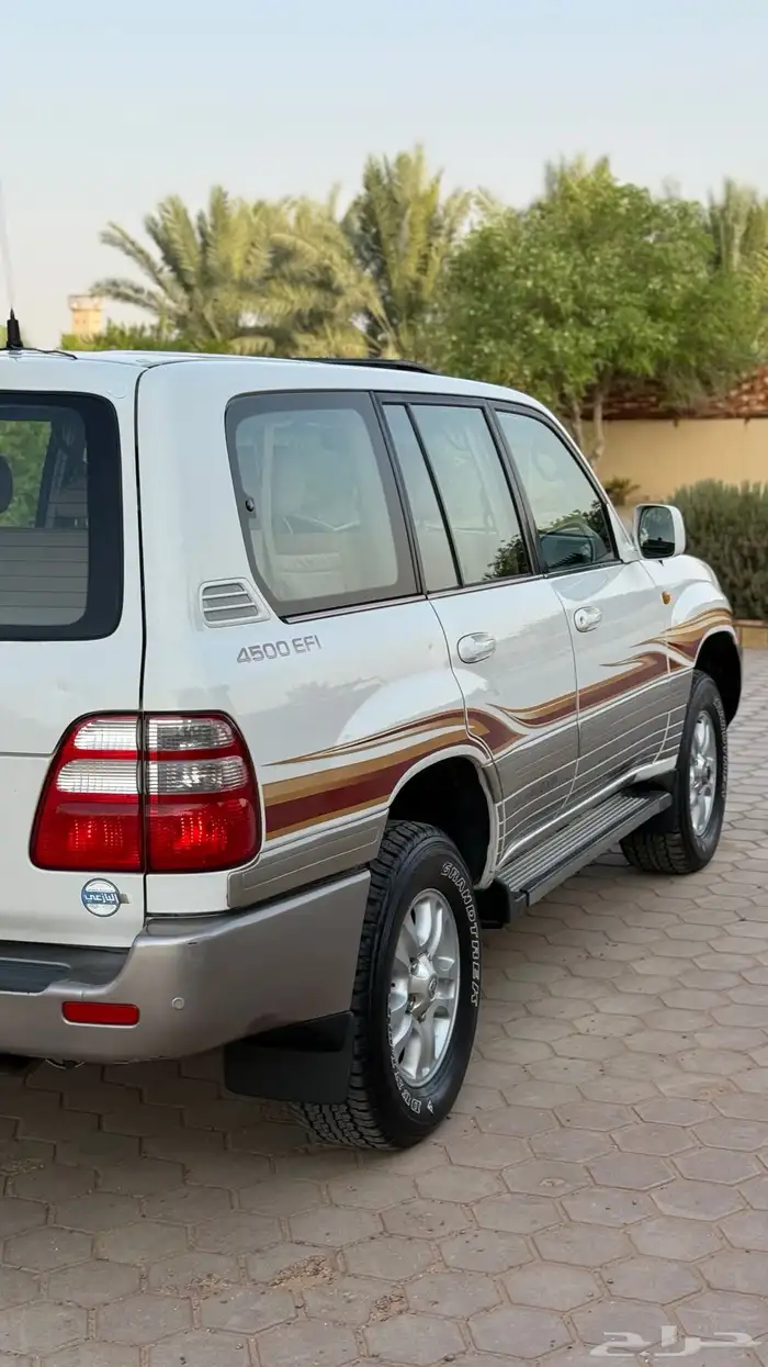 لاندكروزر 2005 وارد البازعي فل كامل قير عادي GXR فل 27