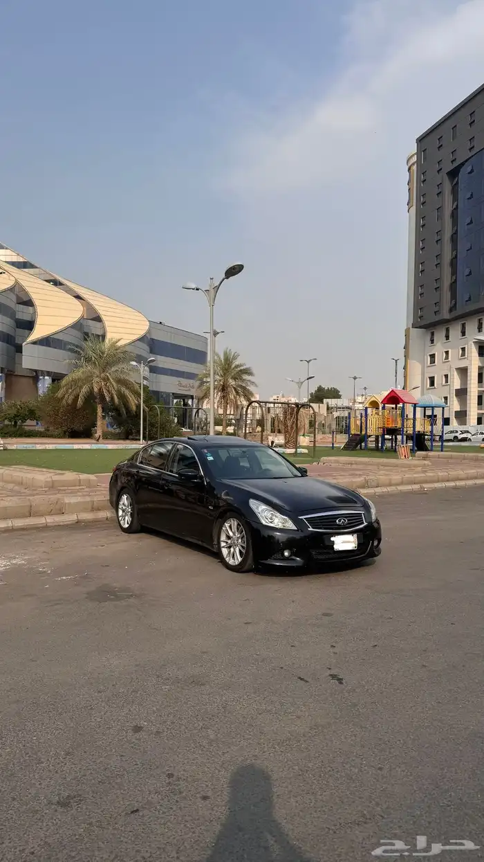 انفينتي G37 2010 1